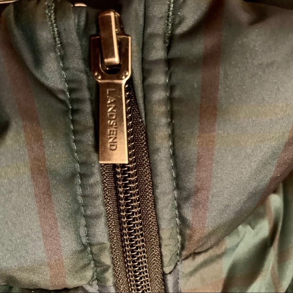 Lands’ End puffy plaid vest - Picture 5 of 7